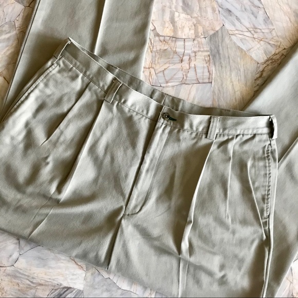 Tommy Hilfinger Pleated Front Khaki Pants - Picture 5 of 6